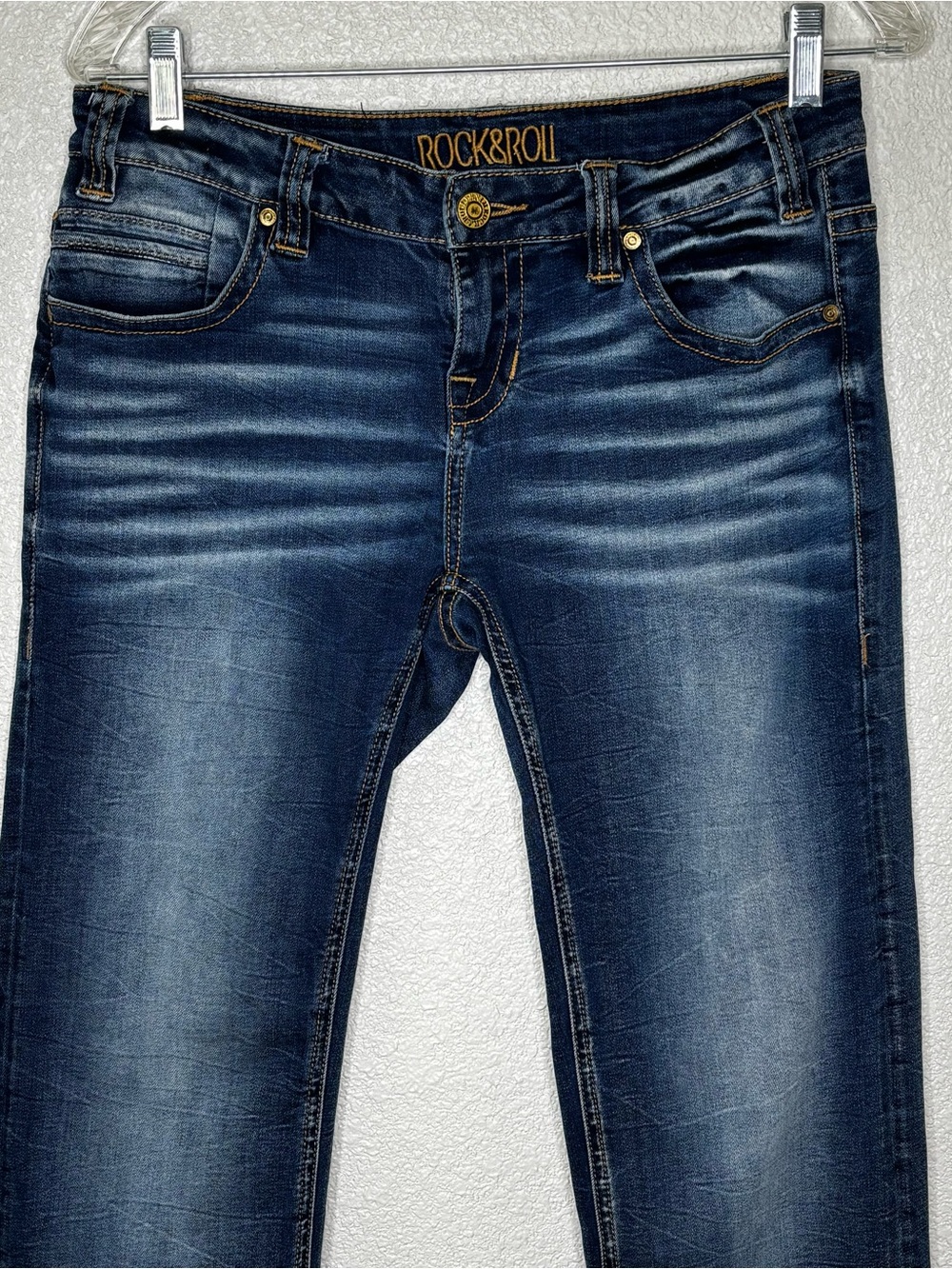 Rock & Roll Cowgirl Riding Dark Blue Women’s Jeans 28x34 with stretch